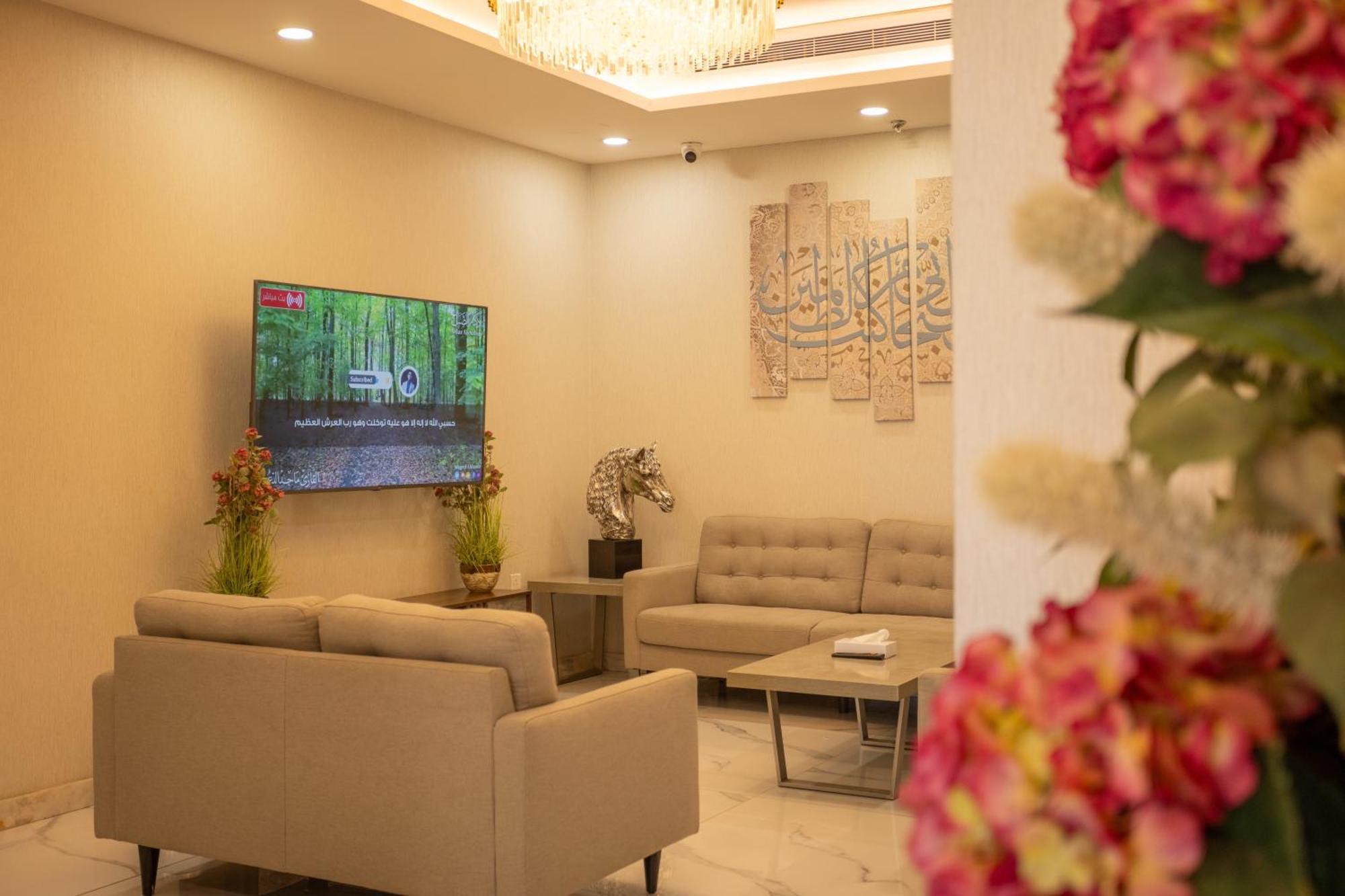 Laten Suites Andalus Mall Yidda Exterior foto
