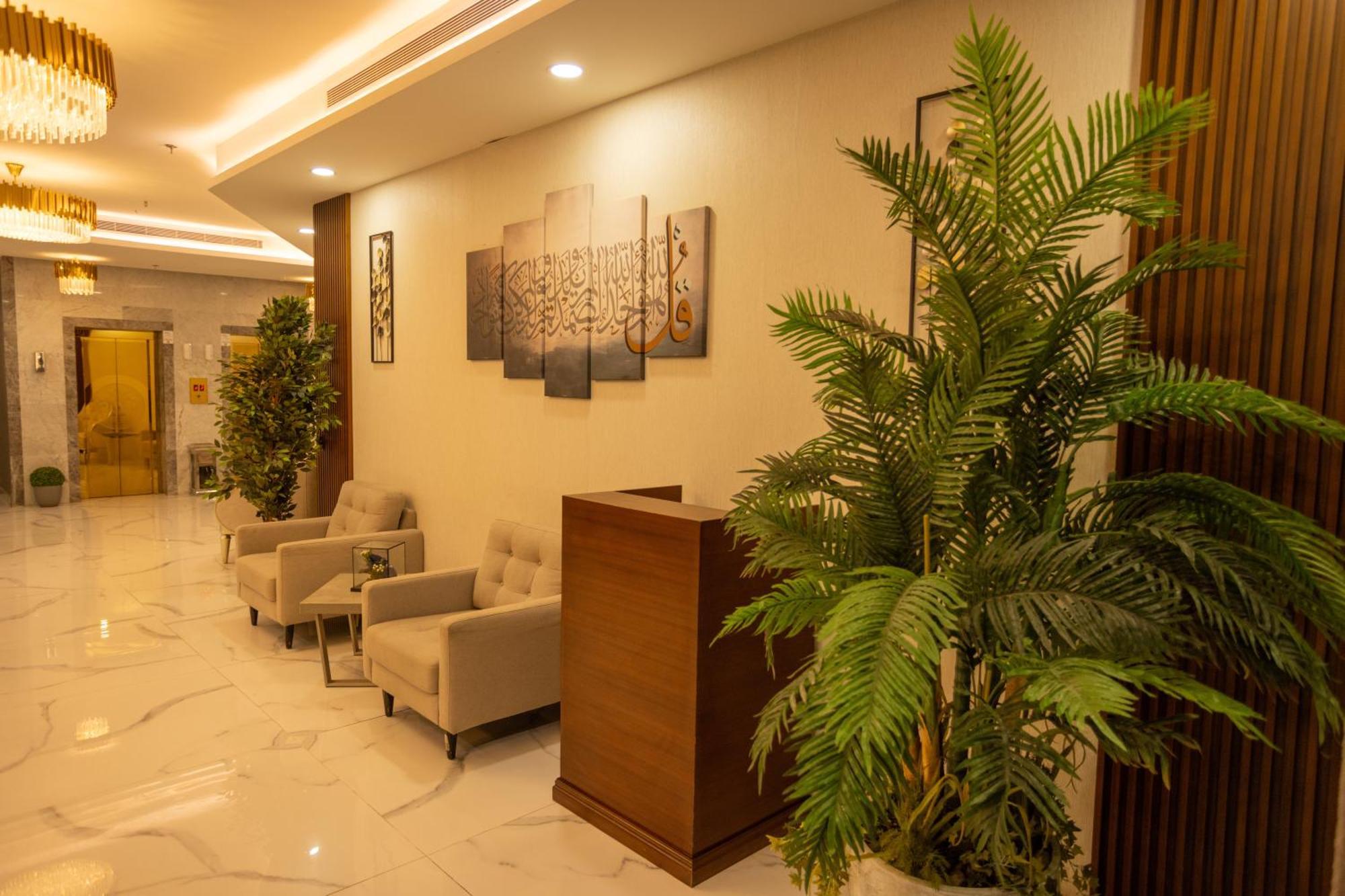 Laten Suites Andalus Mall Yidda Exterior foto